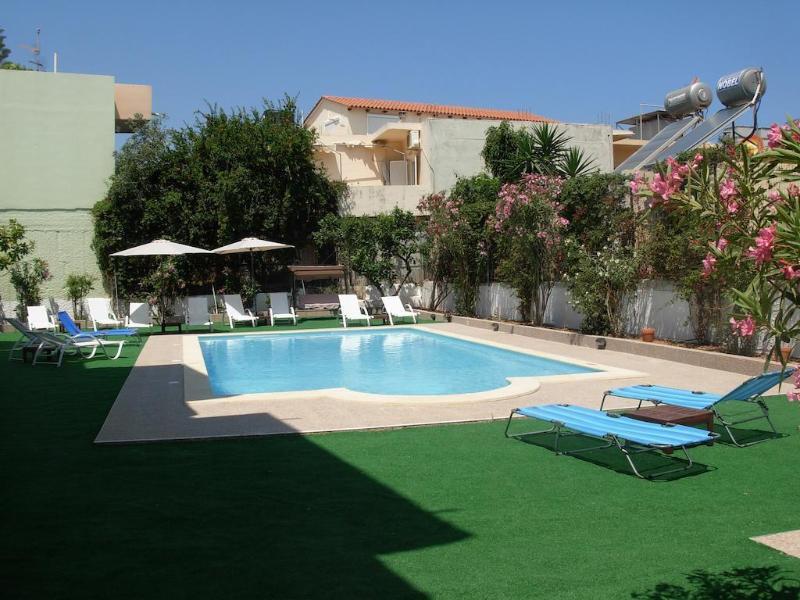 Evexia Boutique Hotel & Spa Agia Marina  Exterior photo